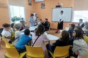 ПОДРУЖИСЬ С ТЕЛЕФОНОМ ДОВЕРИЯ